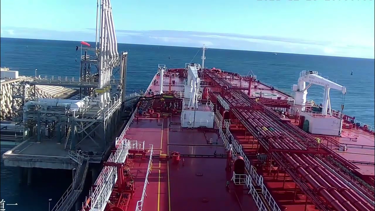 Discharging Operations Timelapse , Oil tanker