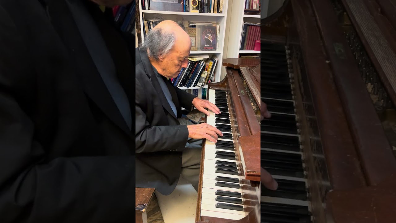 Roman plays Schumann’s Papillons, op. 2