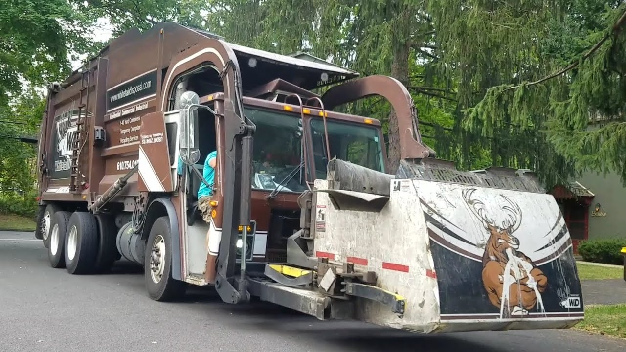 Whitetail Disposal: Mack LE McNeilus curotto can front loader garbage truck