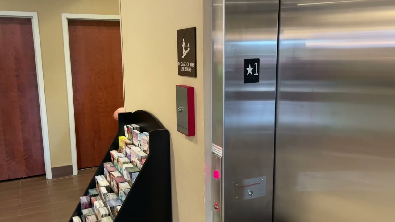 Talking Schindler 330A elevator @ Comfort Suites Florence, KY