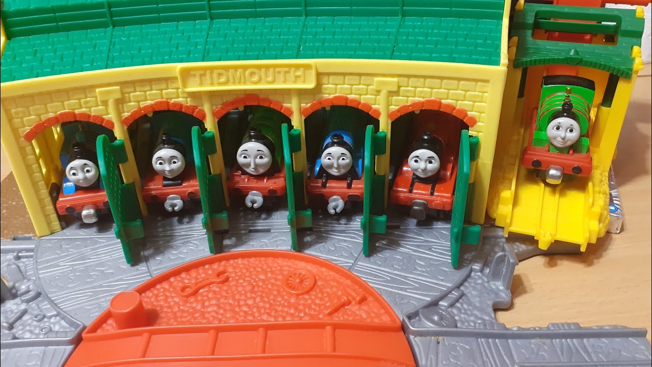 Обзор набора «Tidmouth Sheds» для игры на вынос