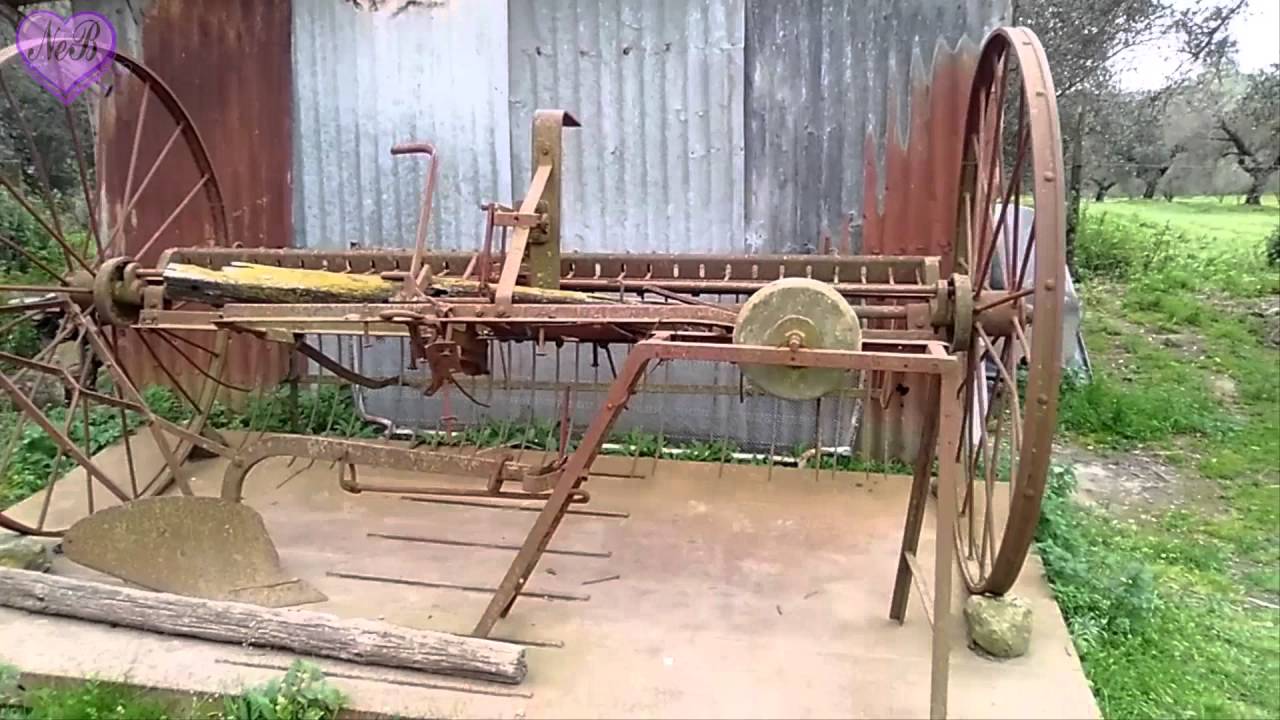 VECCHI ATTREZZI AGRICOLI DI CAMPAGNA