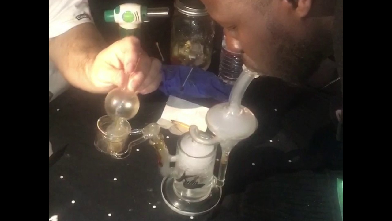 When #MaccMeezaleeny takes a dab from the 710 dab ave boys