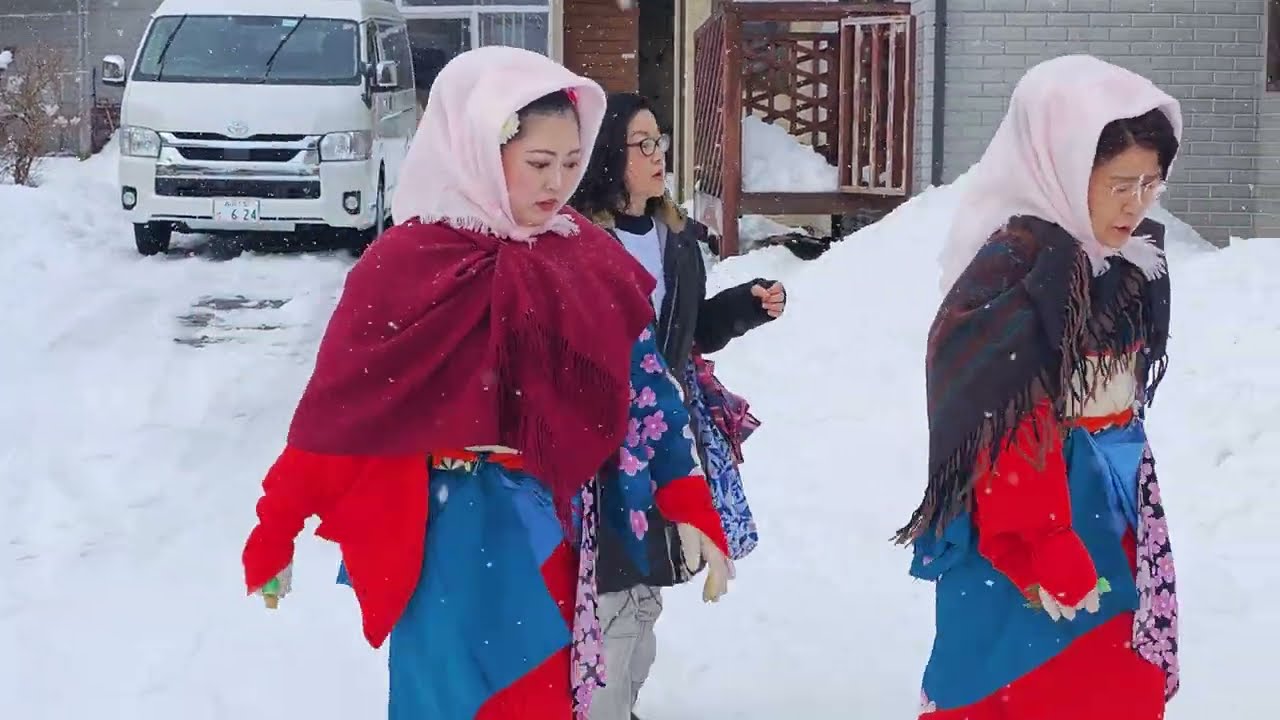 小田野沢の餅つき踊り　門打ち
