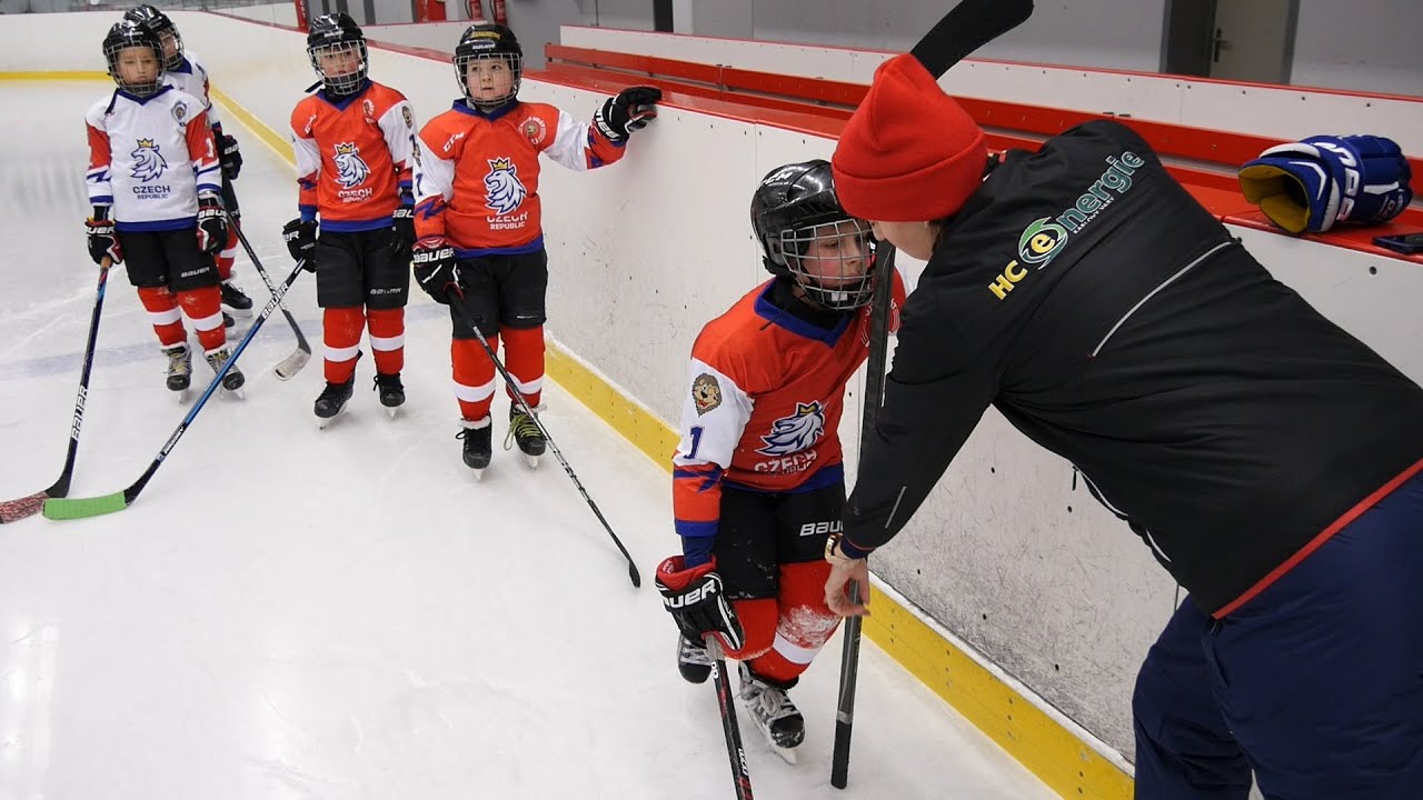 Co musí v bruslení zvládnout hokejisté? Trenéři budou moci srovnávat