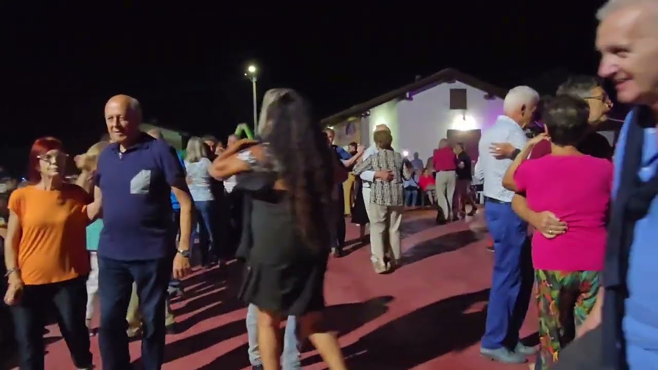 Serata danzante con l'Orchestra Castellina Pasi - musica italiana