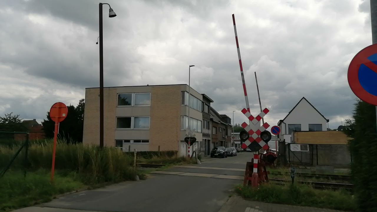 spoorwegovergang baasrode