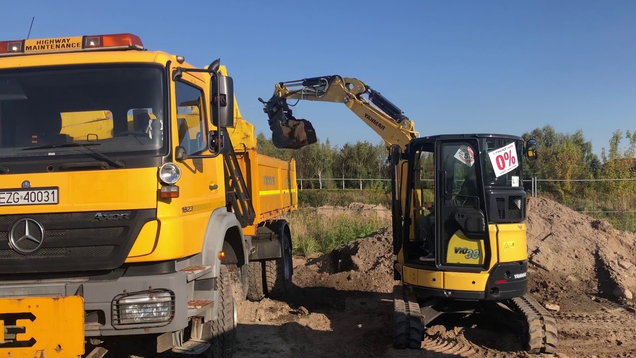 Yanmar Vio38-6 powertilt załadunek wywrotki