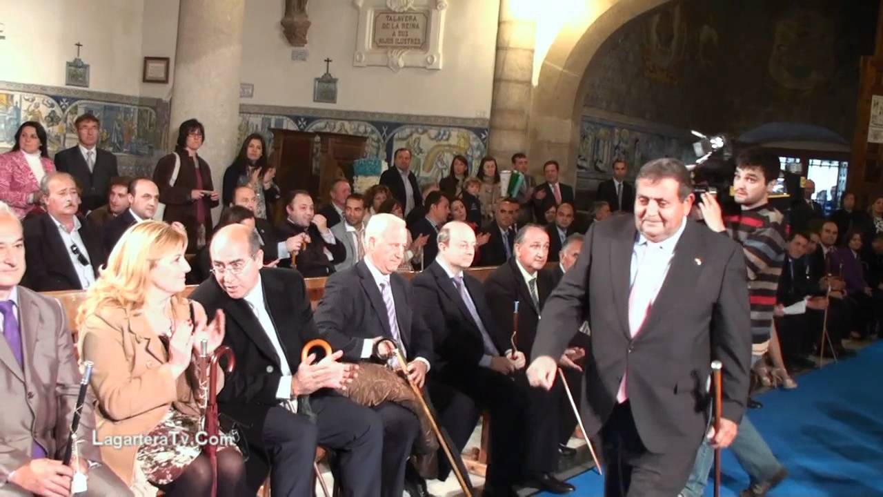 Mondas 2012 Basilica Intercambio Bastones con Alcaldes