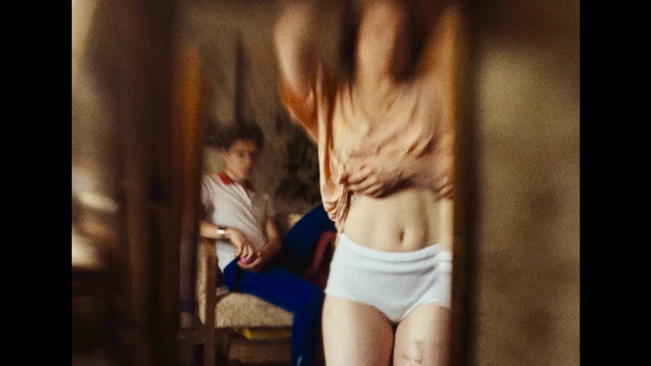 【カンヌ騒然】私の体は私のもの？呪いのような違和感／映画『落下音』予告編