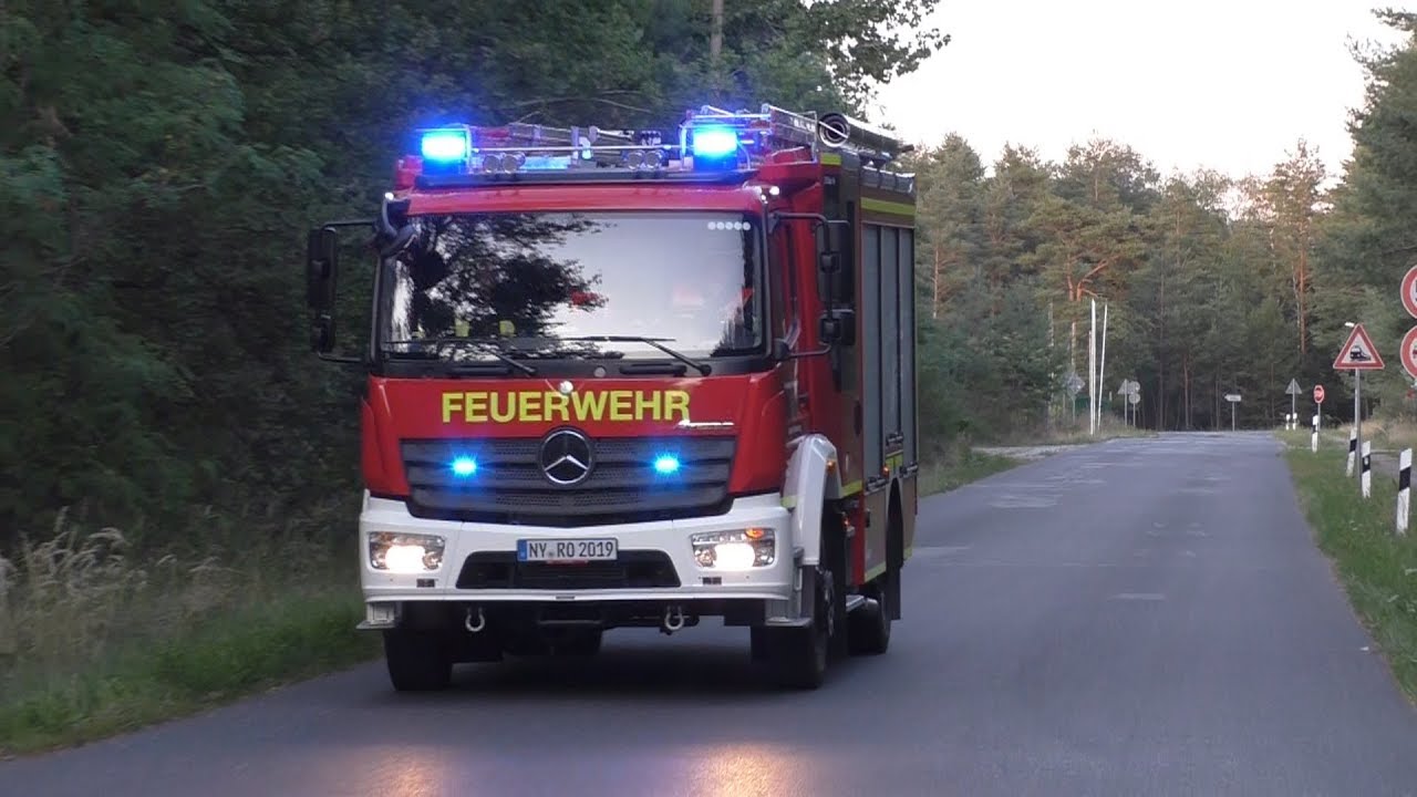 Nagelneues HLF 10 der FFW Rothenburg OL