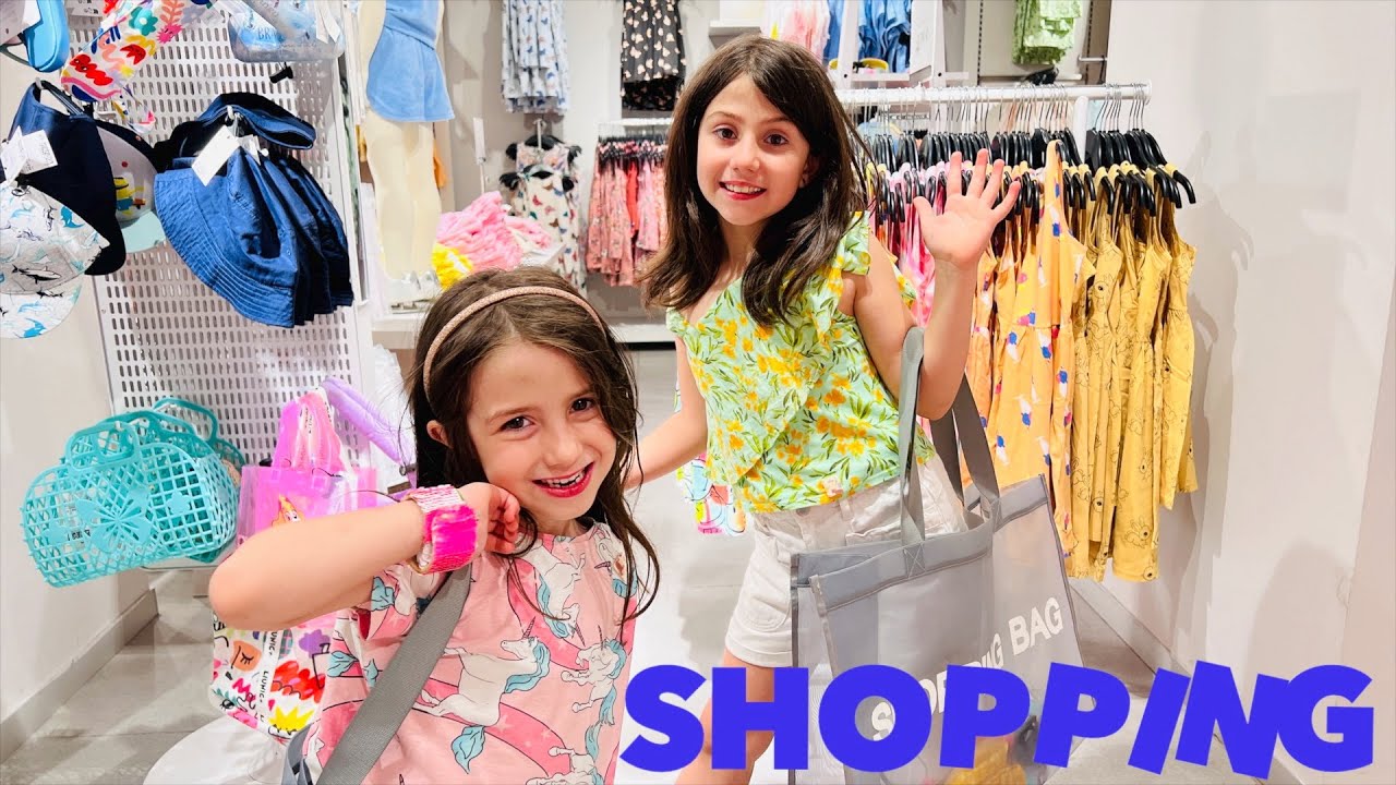 Vlog FACCIAMO SHOPPING PER LA NOSTRA VACANZA AL MARE #vanessaeanastasia #mammaromina