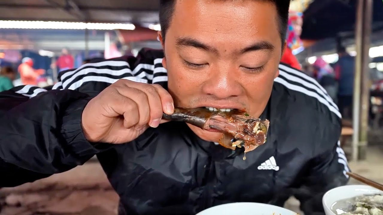 QUAY TRỞ LẠI CHỢ PHIÊN LÙNG PHÌNH THƯỞNG THỨC MÓN CHÂN GIÒ BÌ SIÊU DÀY | CHỢ PHIÊN TÂY BẮC