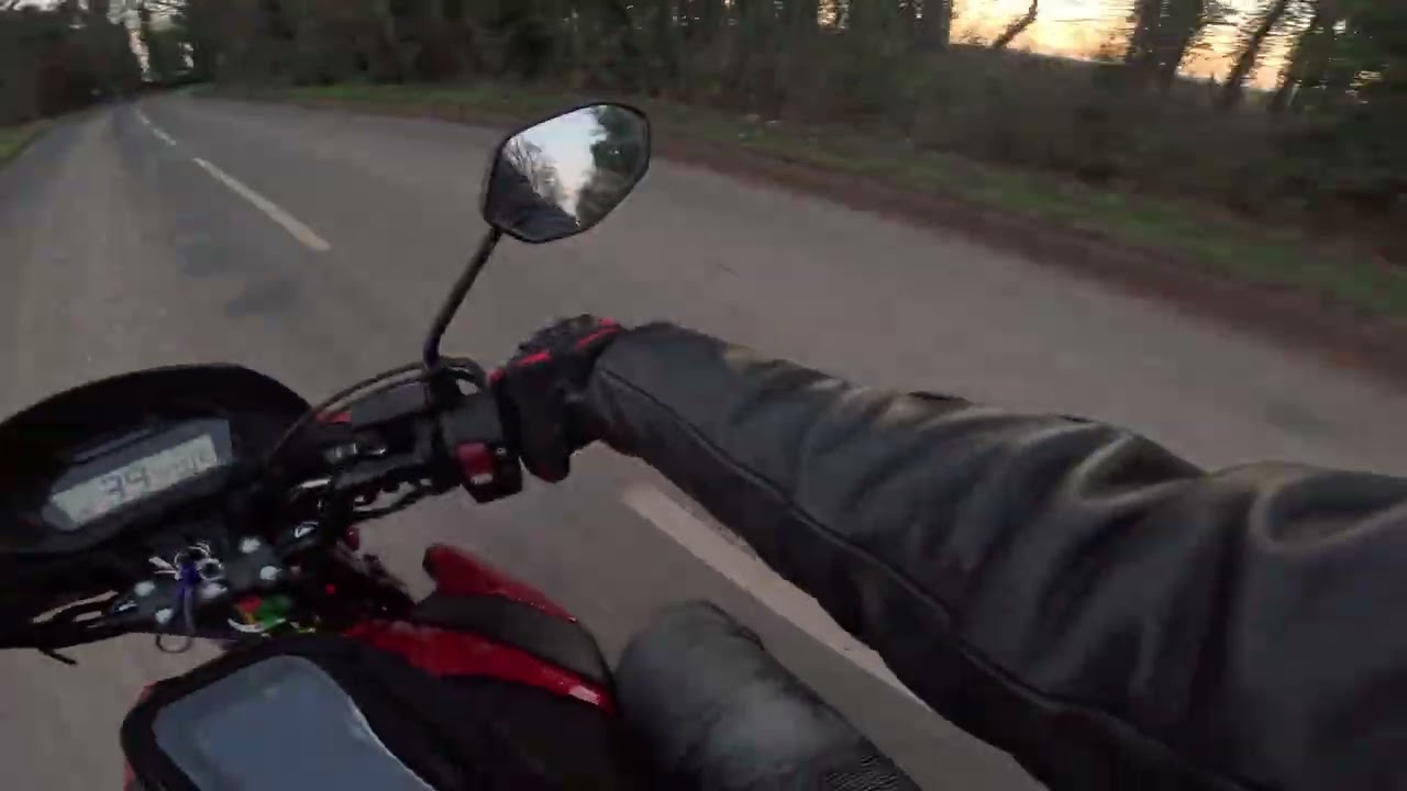 Honda CB125F English Country Roads Ride! 