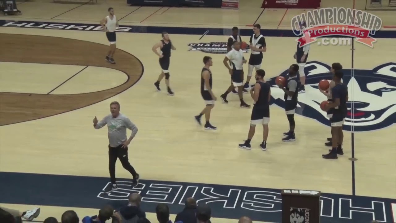 Help Basketball Players Get Better at Making a Pocket Pass!