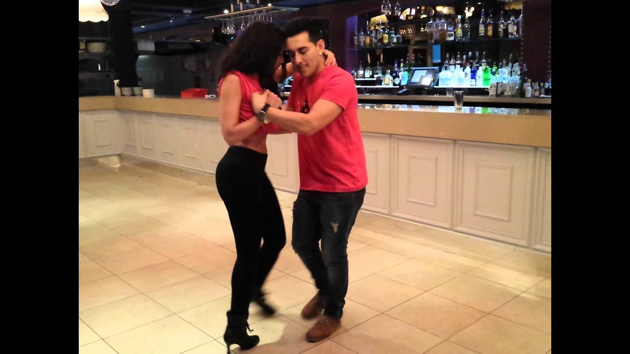 IMPROVISED KIZOMBA DEMO BY JUAN SOTO - SALSATECA