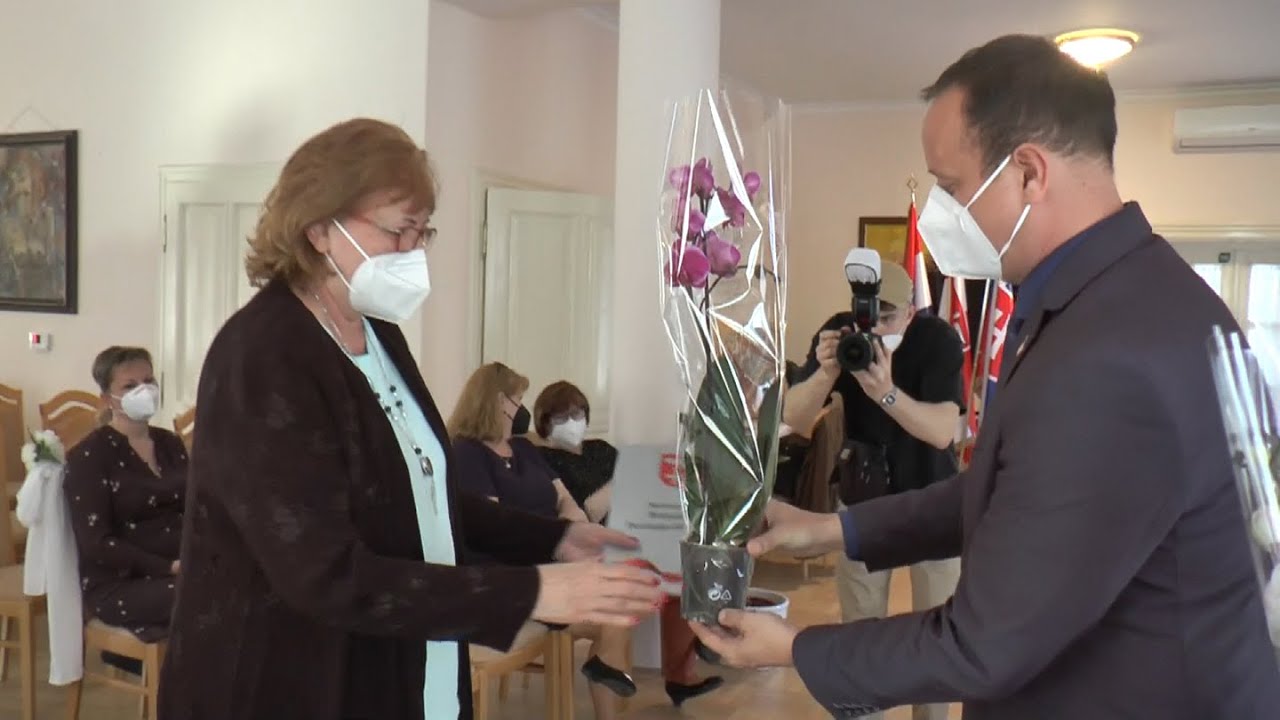 Starosta ocenil učiteľov
