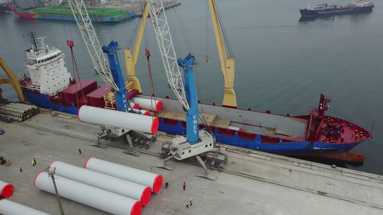 UMEX SA Constanta Port – berth 39 discharging wind mill towers