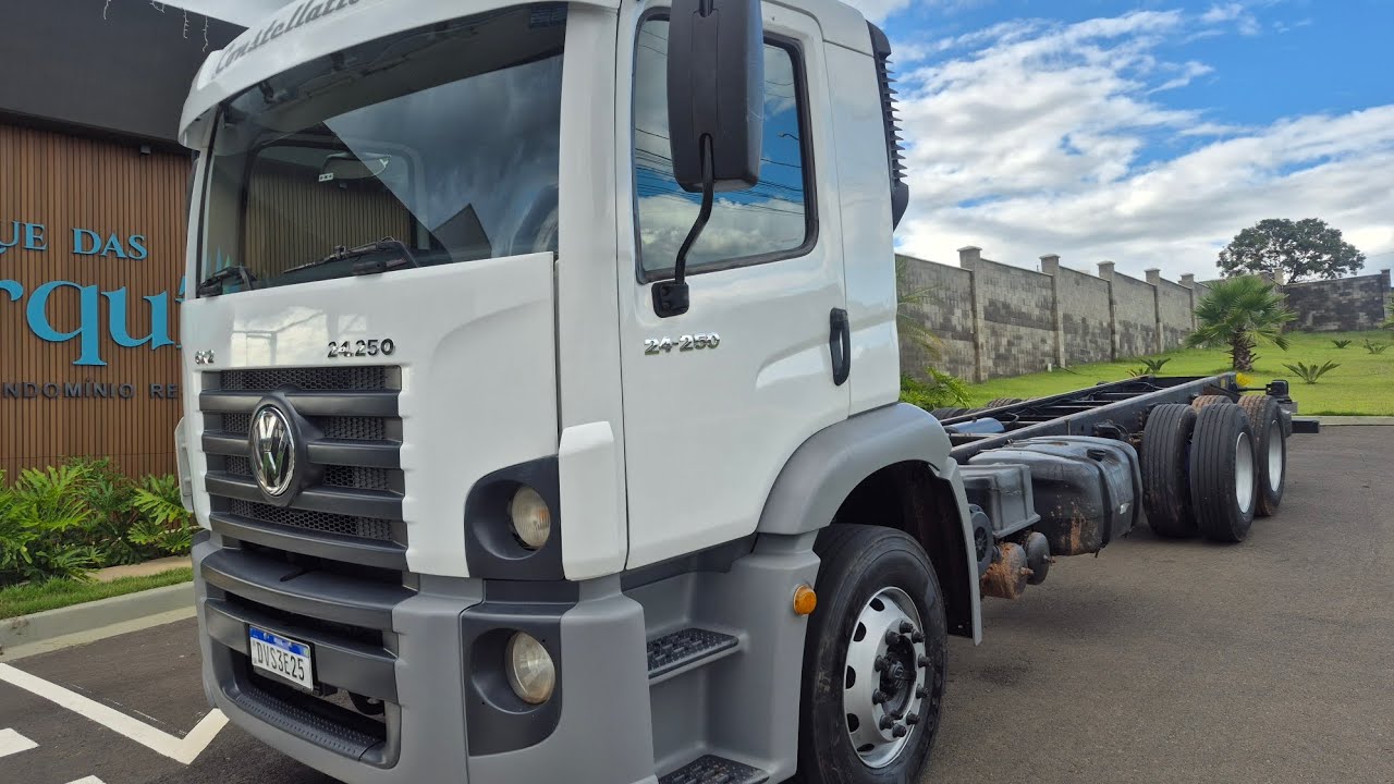 VW 24250 2011/2012 á venda 