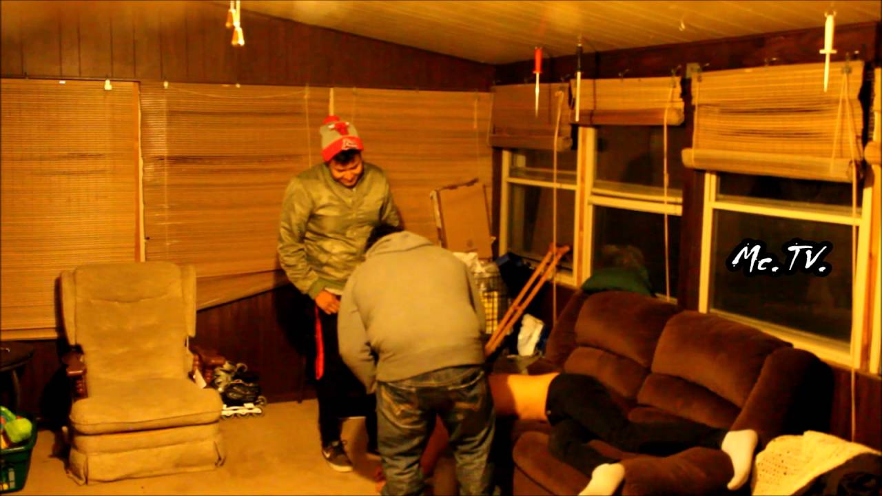 Sobredosis de drogas broma/Overdose on drugs prank.