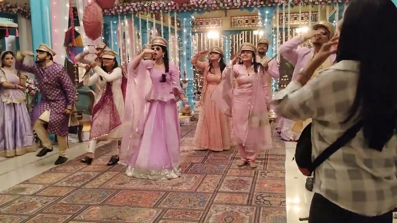 yah dekhiae bulbul dance##Mera balam thanedar