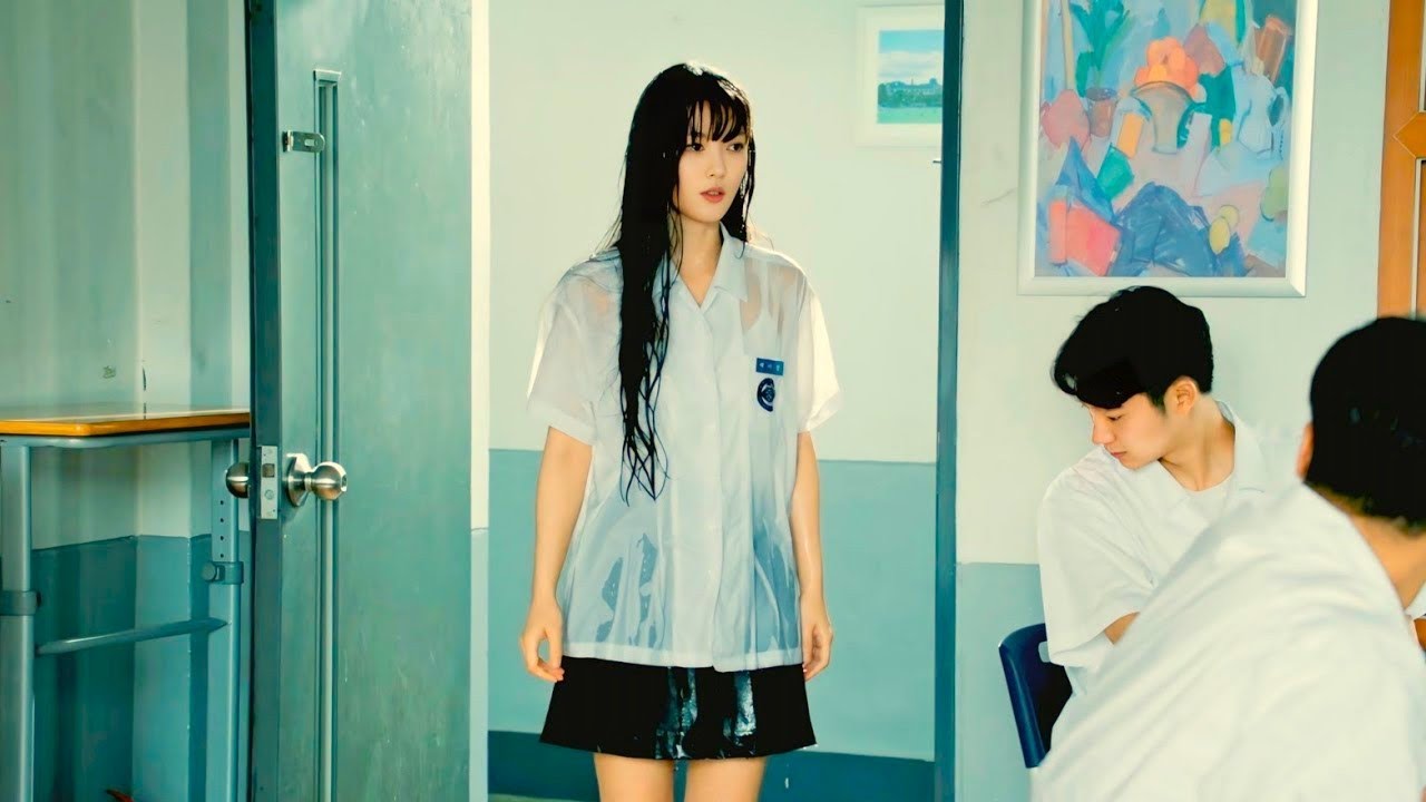 Garota Se Aproveita Da Beleza Para Manipular Todos Os Garotos Da Escola E Eles Se Apaixonam, Mas...