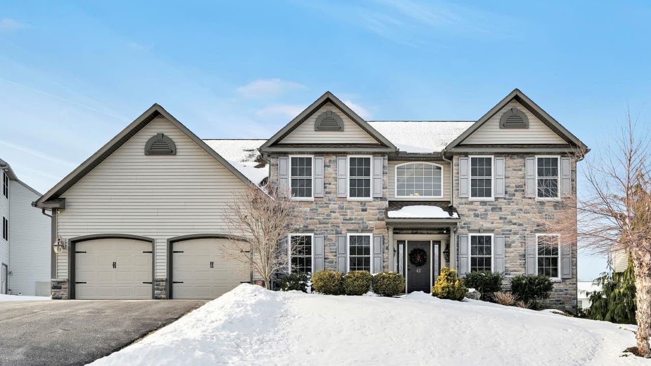 62 Stella Dr, Sinking Spring, PA