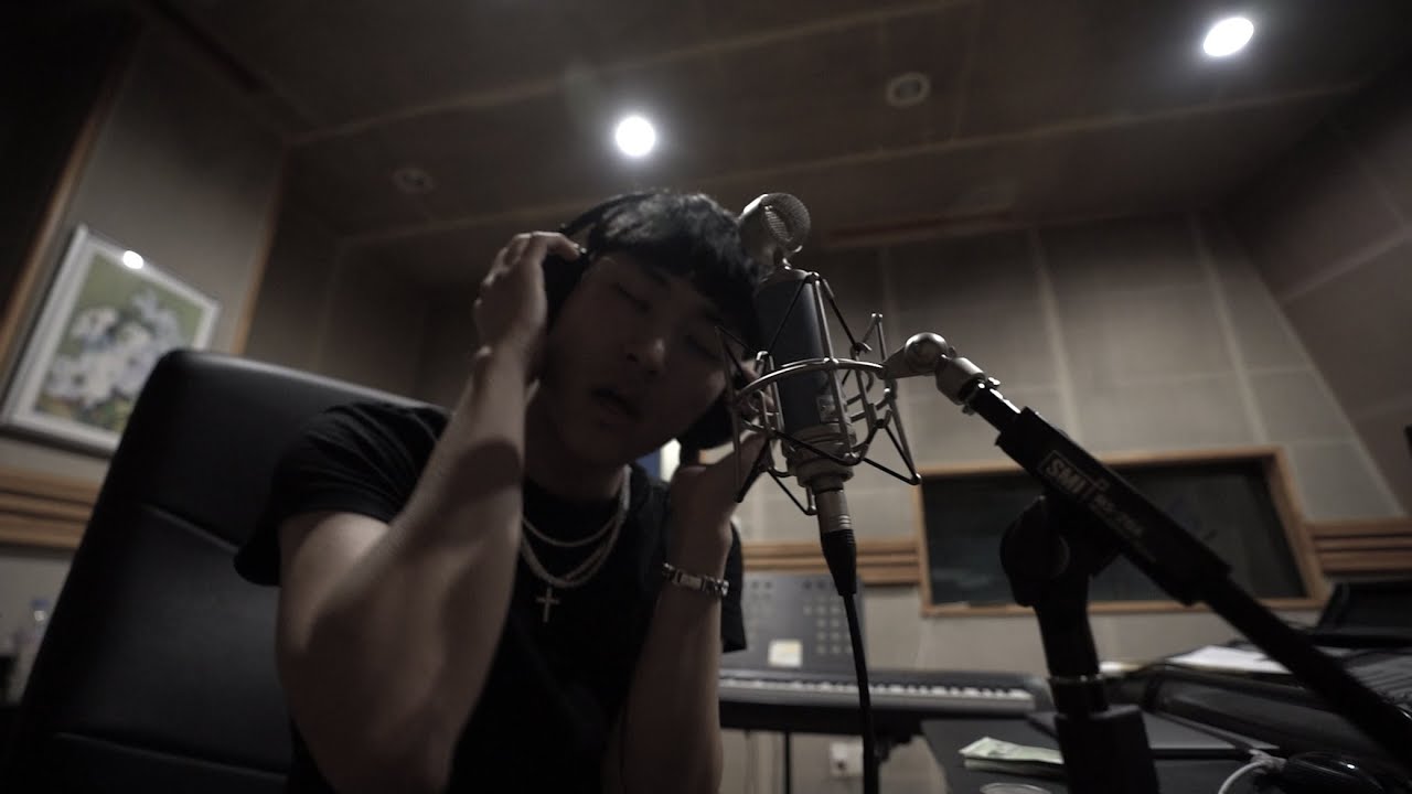 Young Harry - Studio Junkie (Official Music Video)