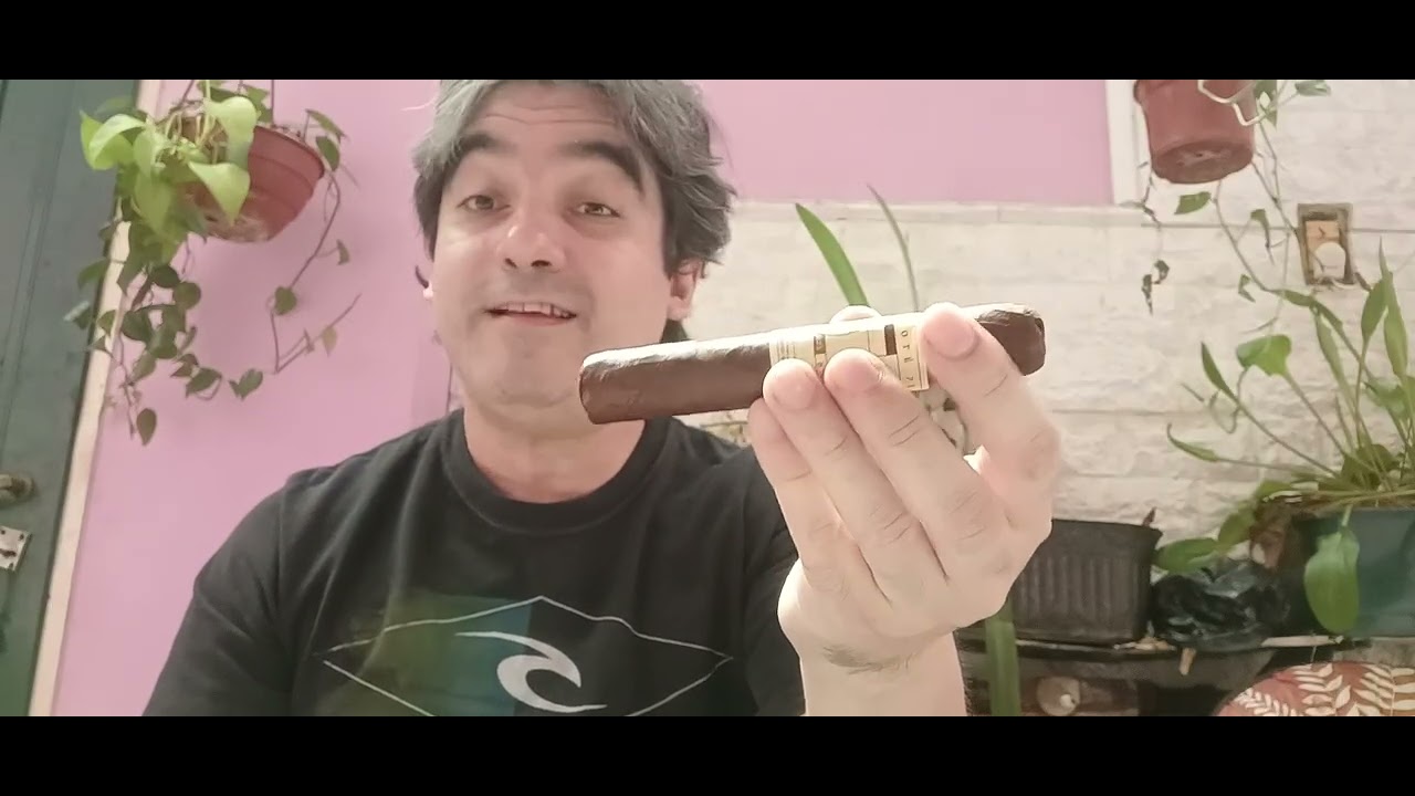 Excelente puro con varias capas habano (cao pilon) #habanos #unboxing #puros #tabaco 