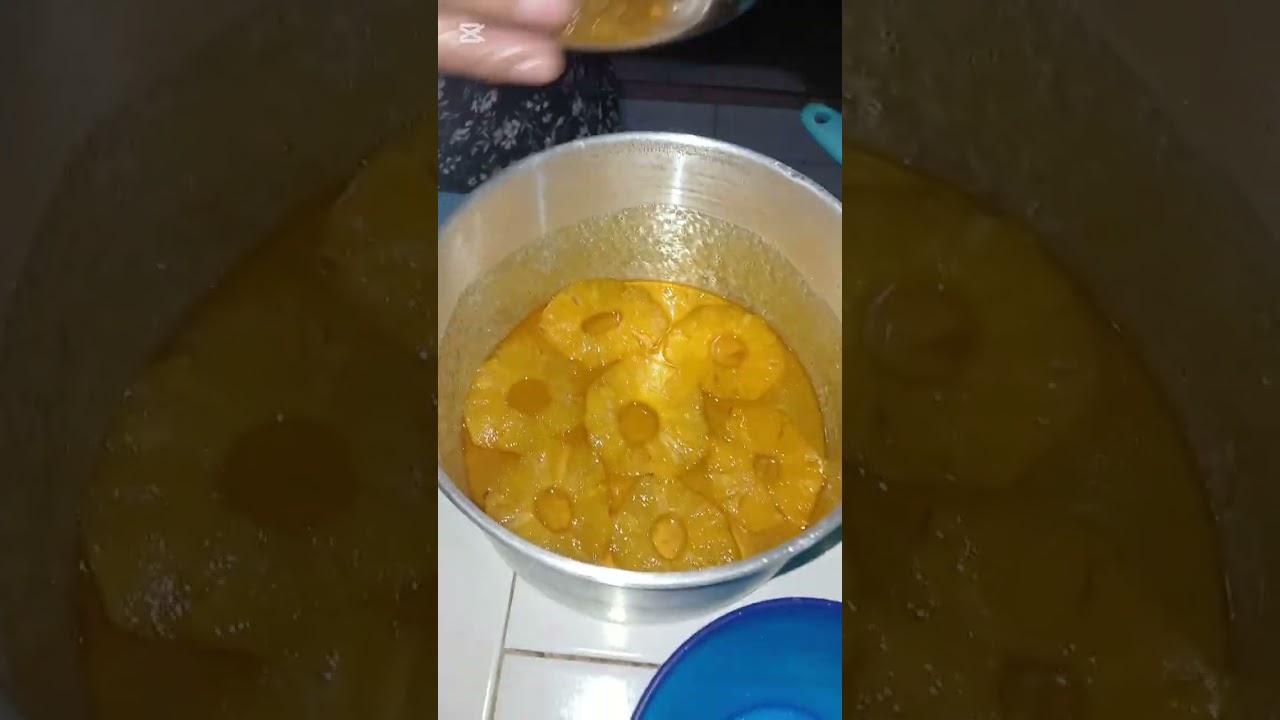 Torta de yuca con queso y Piña.