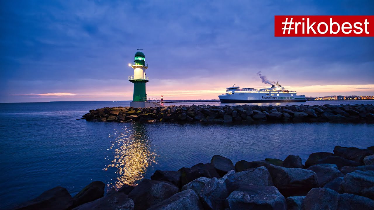 Sonnenaufgang fotografieren in Warnemünde am alten Strom. Fotowalk zu den Molenfeuer Leuchttürmen.