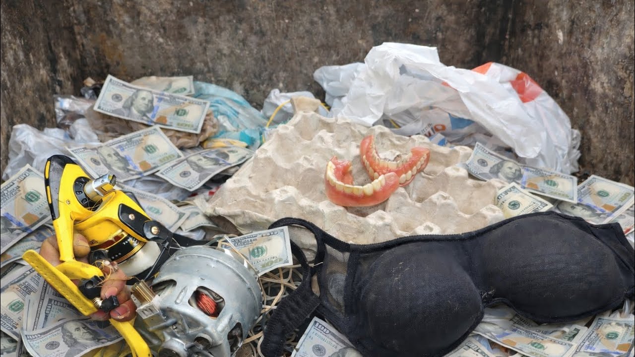 Dumpster Diving Gone Wild: Bras &🤣 Hidden Treasures💰