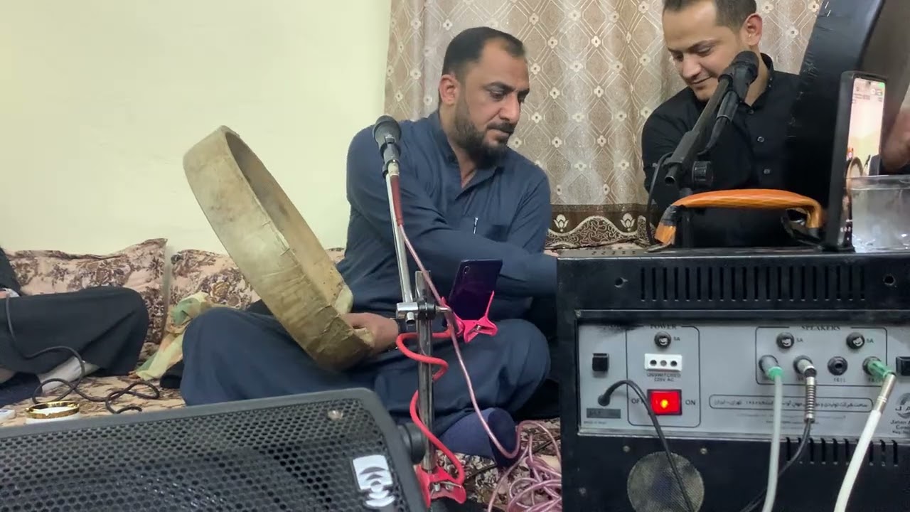 المداح سيد محمد الشريفي المداح بهاء الخابوري في دار السيد محمد المختار الشريفي🤍🤍