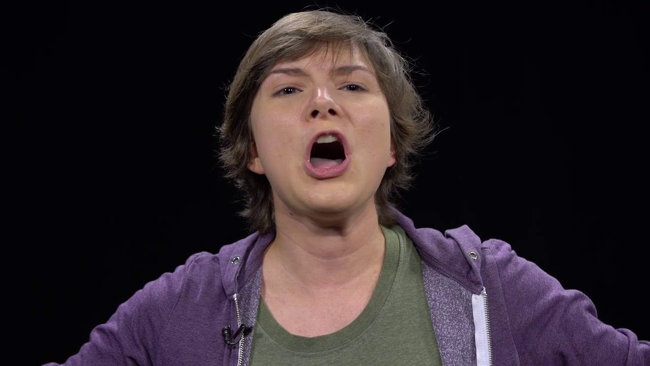 Hannah Starr performs 'Changing My Major'  from 'Fun Home'