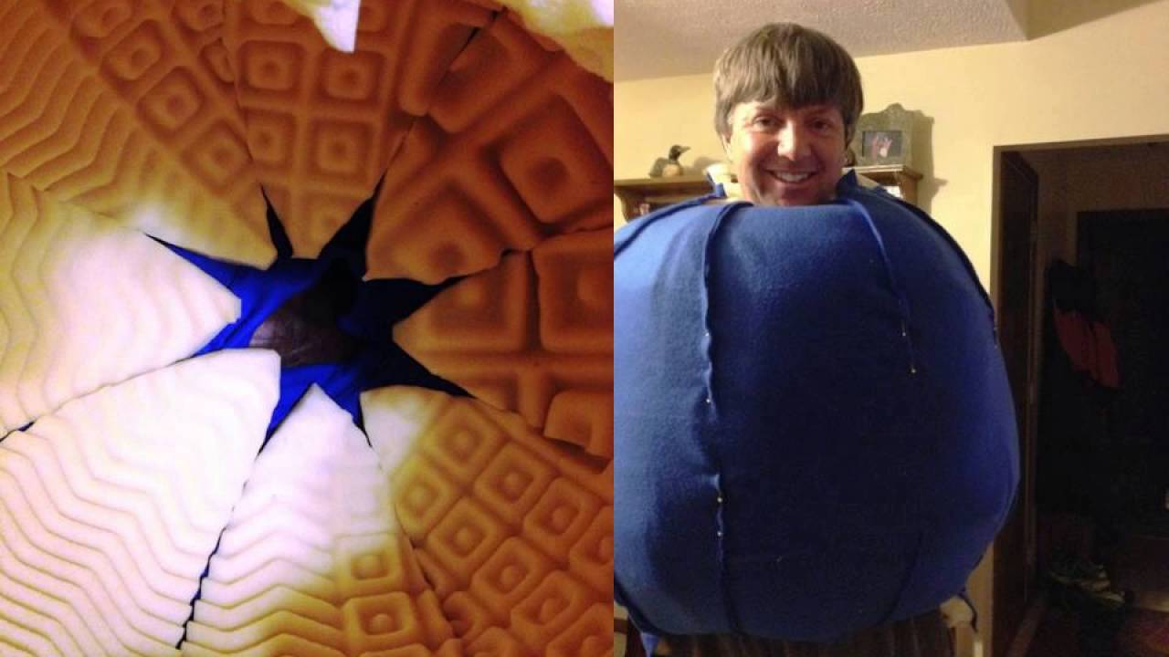 How to Make a Globe Costume for an Adult