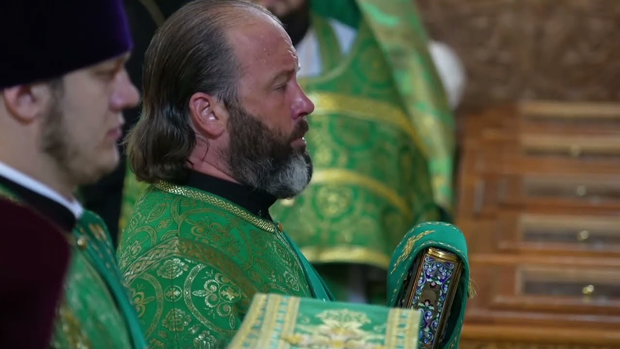 Архидиакон Роман Поликопа. Чтение Апостола в Святогорской Лавре.