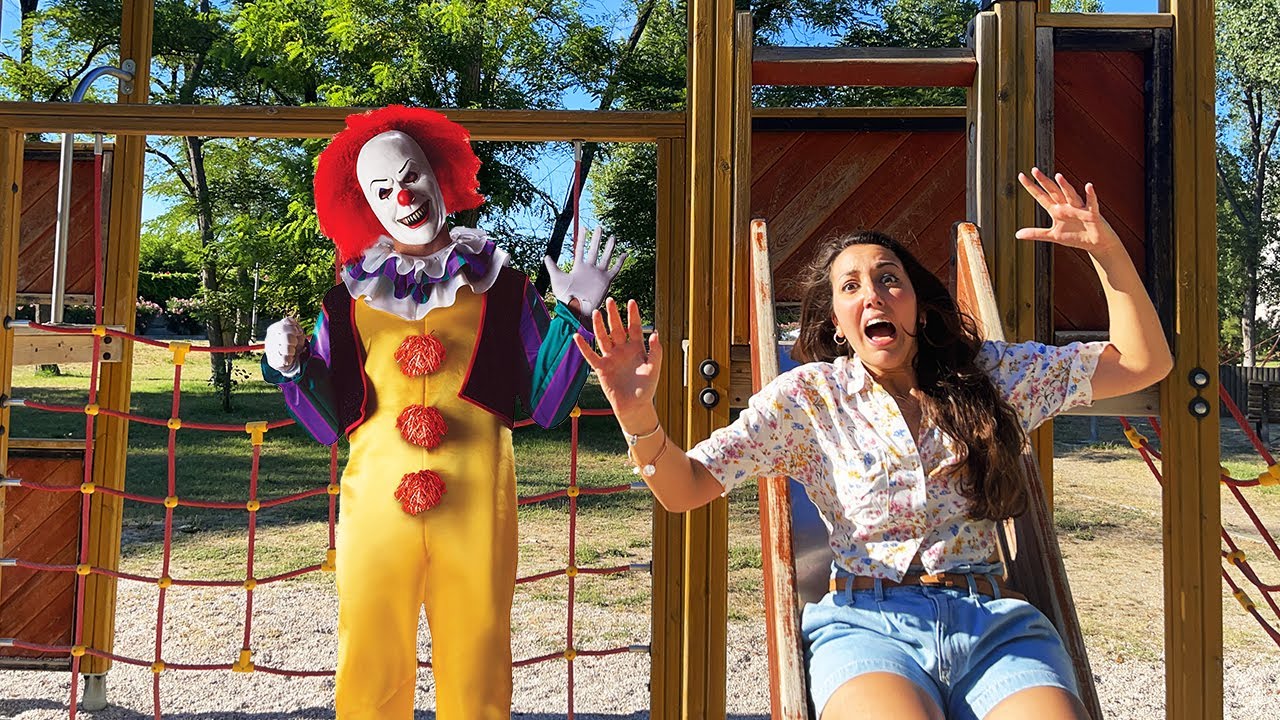 MAI STARE IN UN PARCO GIOCHI ABBANDONATO CON LE GIOSTRE MISTERIOSE!