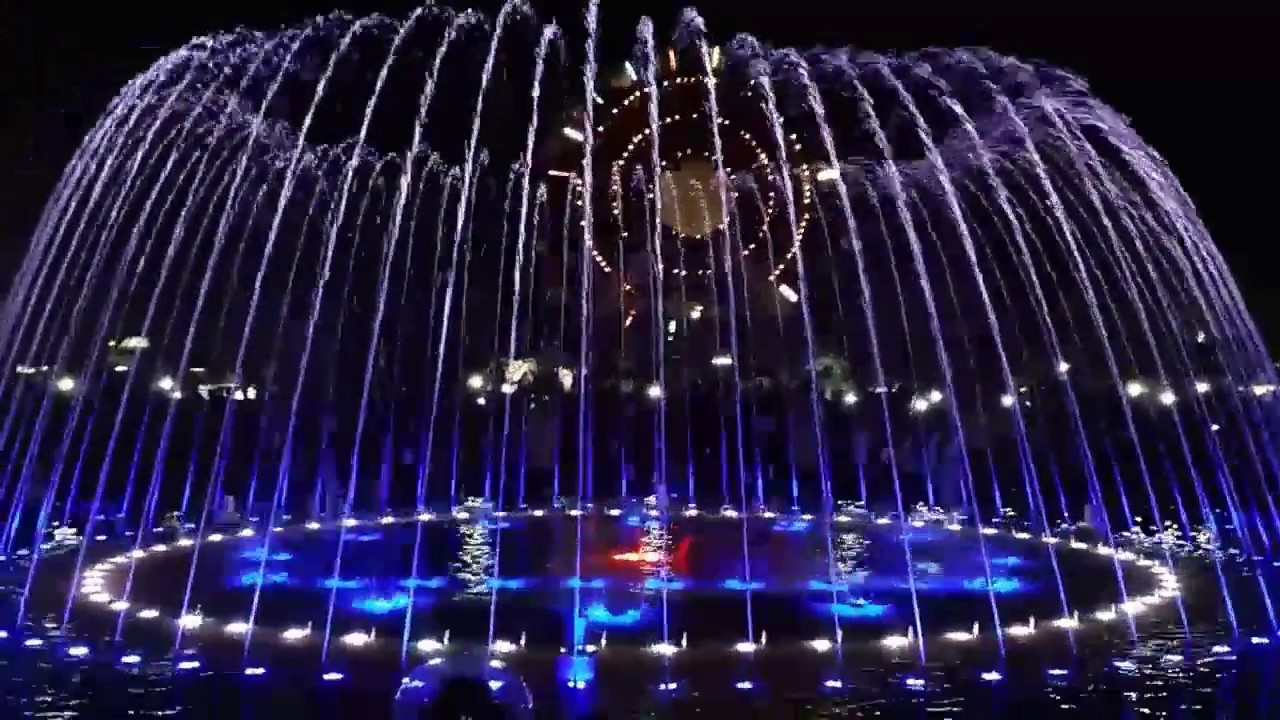 DENCING FOUNTAIN DI FESTIVAL MAGICAL PRPP SEMARANG