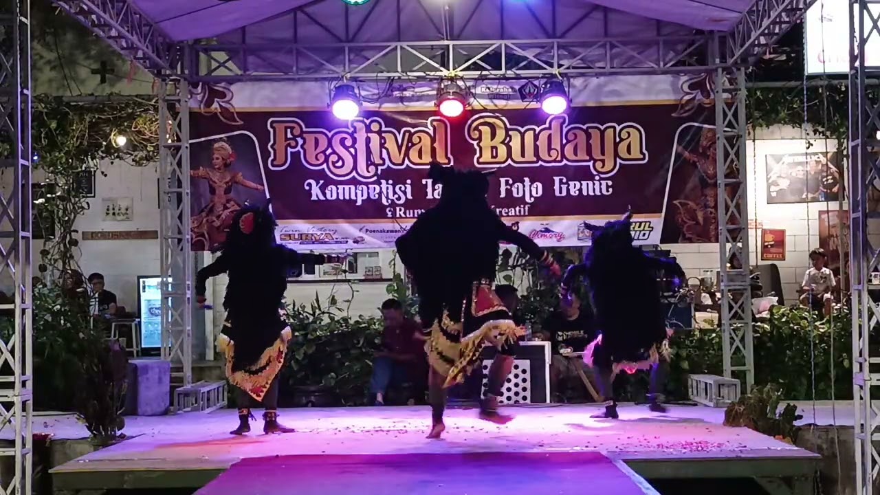 Tari Maheso Suro di Festival Budaya Rumah Kreatif Wlingi 