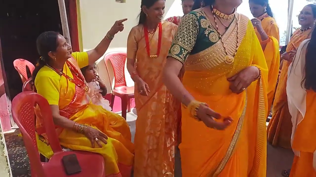 पहाड़ी डांस .... हल्दी हाथ ❤️🥳 anjana rana pahadi vlogs 👍