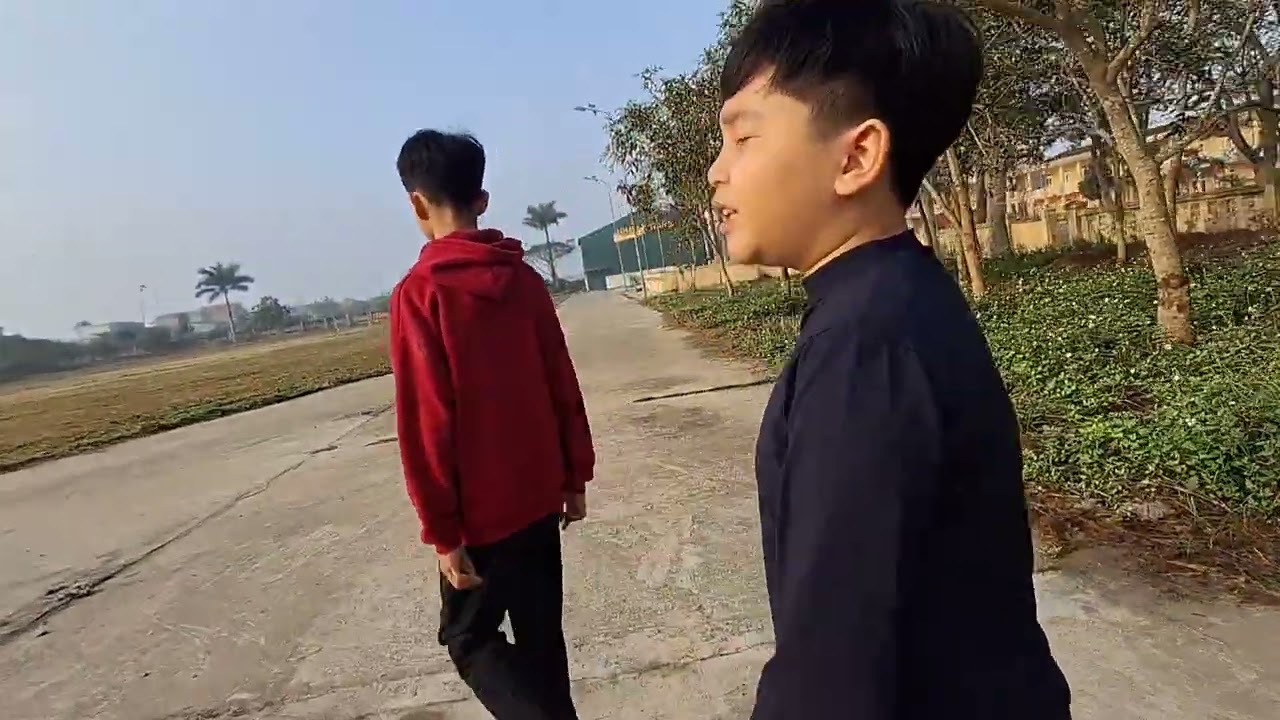 Nhím Bon về thăm quê.2026