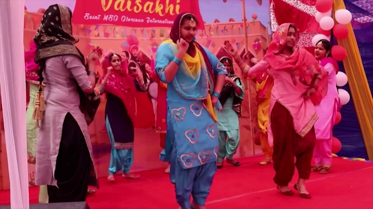 #Powerpack_Giddha_performance by SaintMSGians at the Vaishakhi Program.