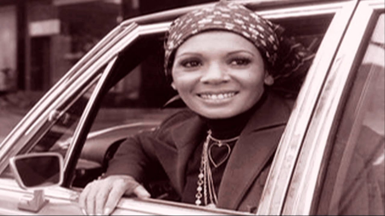 Shirley Bassey - St. Louis Blues (1957 Recording)