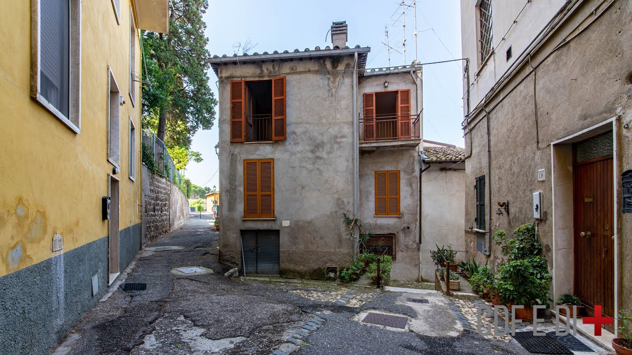 Visita dell'immobile | MAGLIANO SABINA (RI), Italy | Appartamento in centro, con due camere