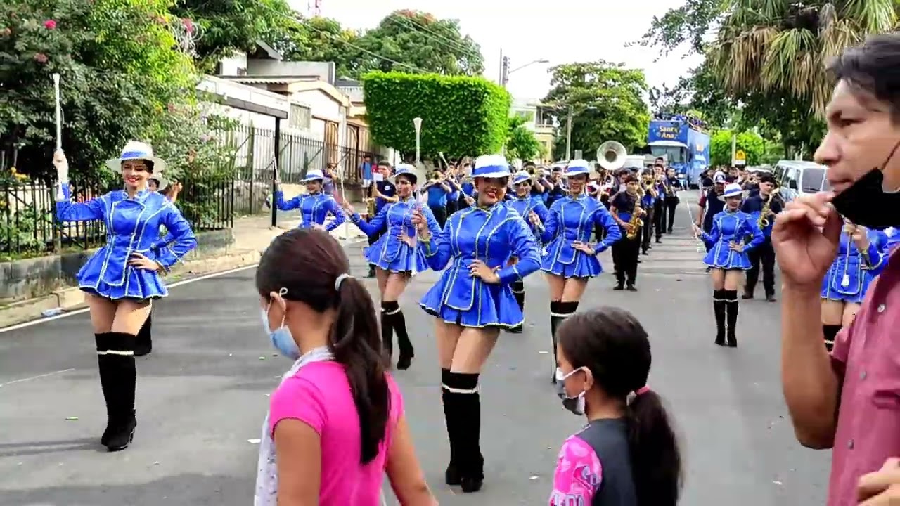 ILOBASCO LATIND BAND, Emigrante Latino, desfile de correos de Santa Ana 2022