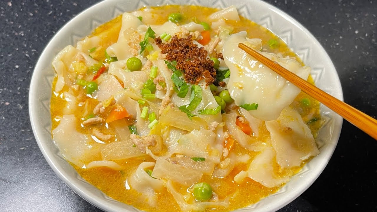 सजीलो तरीकामा आफनै हातले घरमै थुक्पा यासरी बनाउनु होस || TIBETAN THENTHUK RECIPE EASY AND DELICIOUS