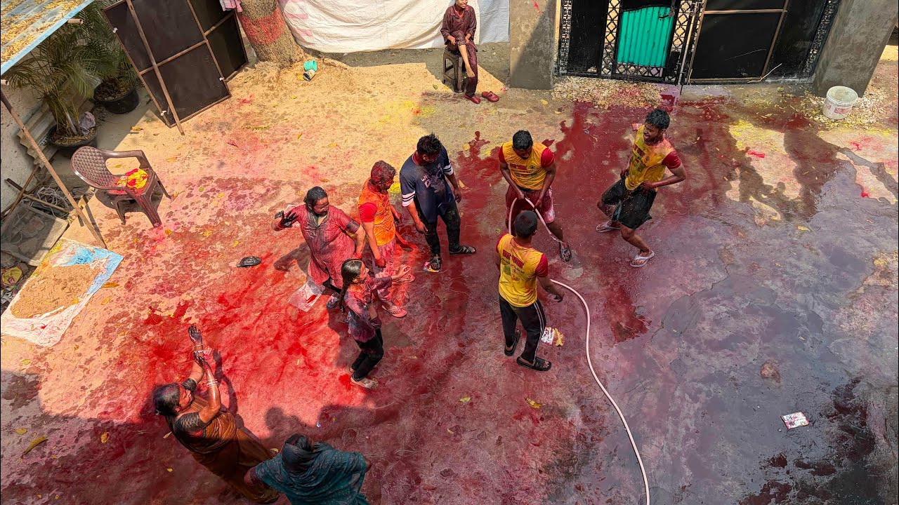 Family wali Holi dhum dhadak wali #youtubeshorts #comedy #funny #viral #love #nandita_1998 
