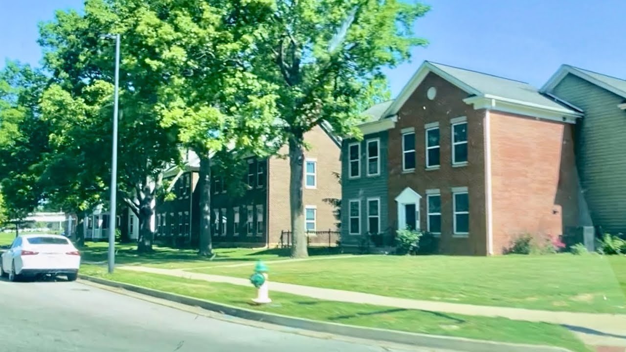 Lexington Kentucky’s EASTSIDE HOOD not TOO shabby if you ask me? #lexington #kentucky #kentuckyhoods