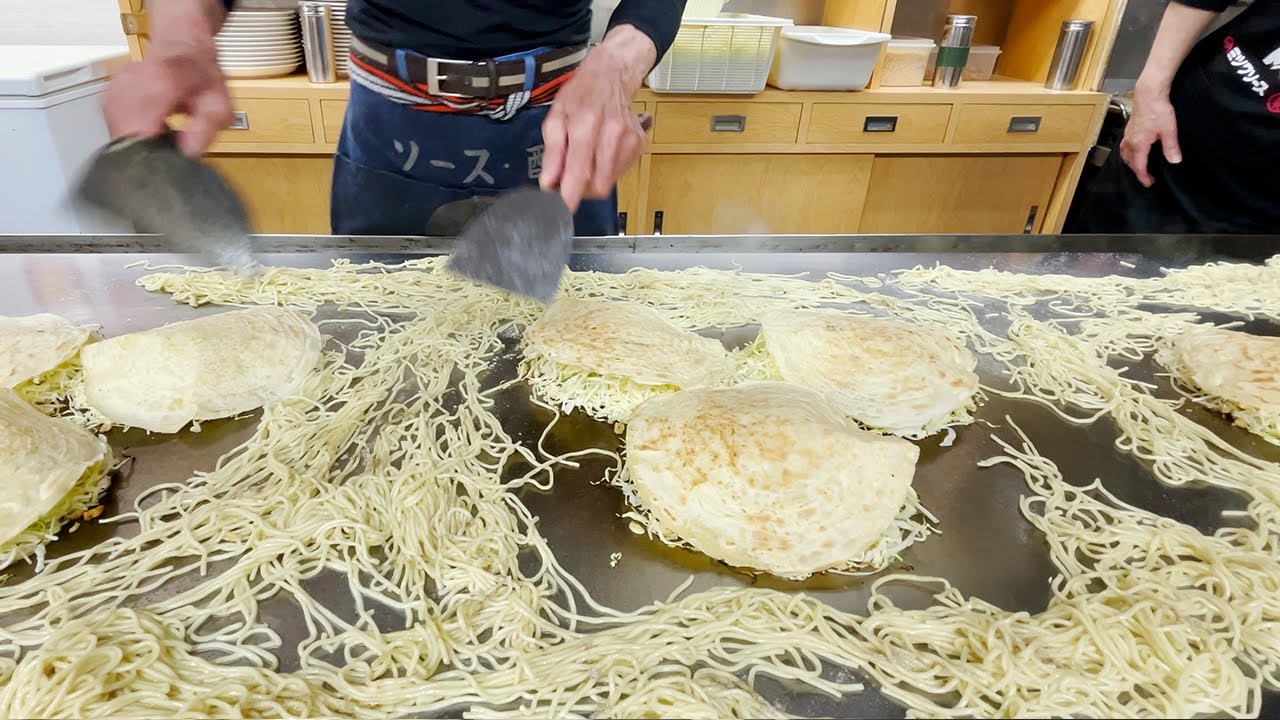 Хиросима [Okonomiyaki Toku]. Мощное и тонкое мастерство! Японская уличная еда
