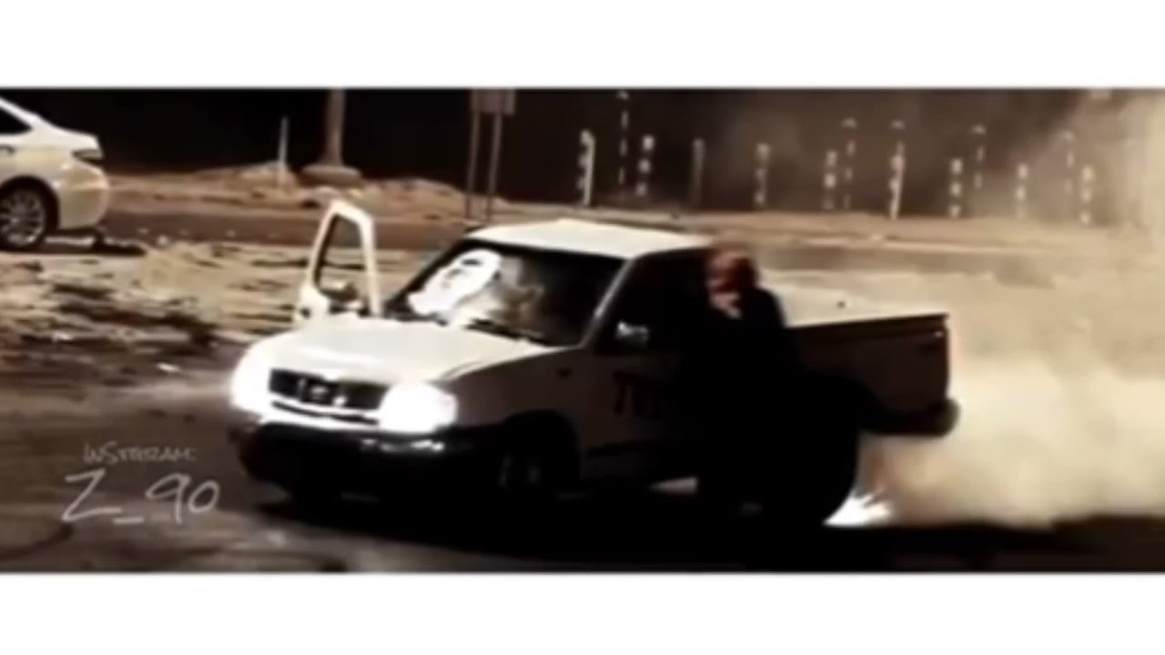 { عراقي قديم } قعدت من الصبح ابجي و دمعتي مبلله ثيابي | لو ميت 2009 .